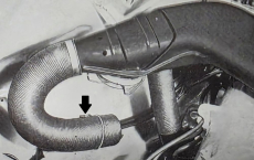 Halter für Ansaugschlauch Audi 100 C1 GL LS 1968 - 76